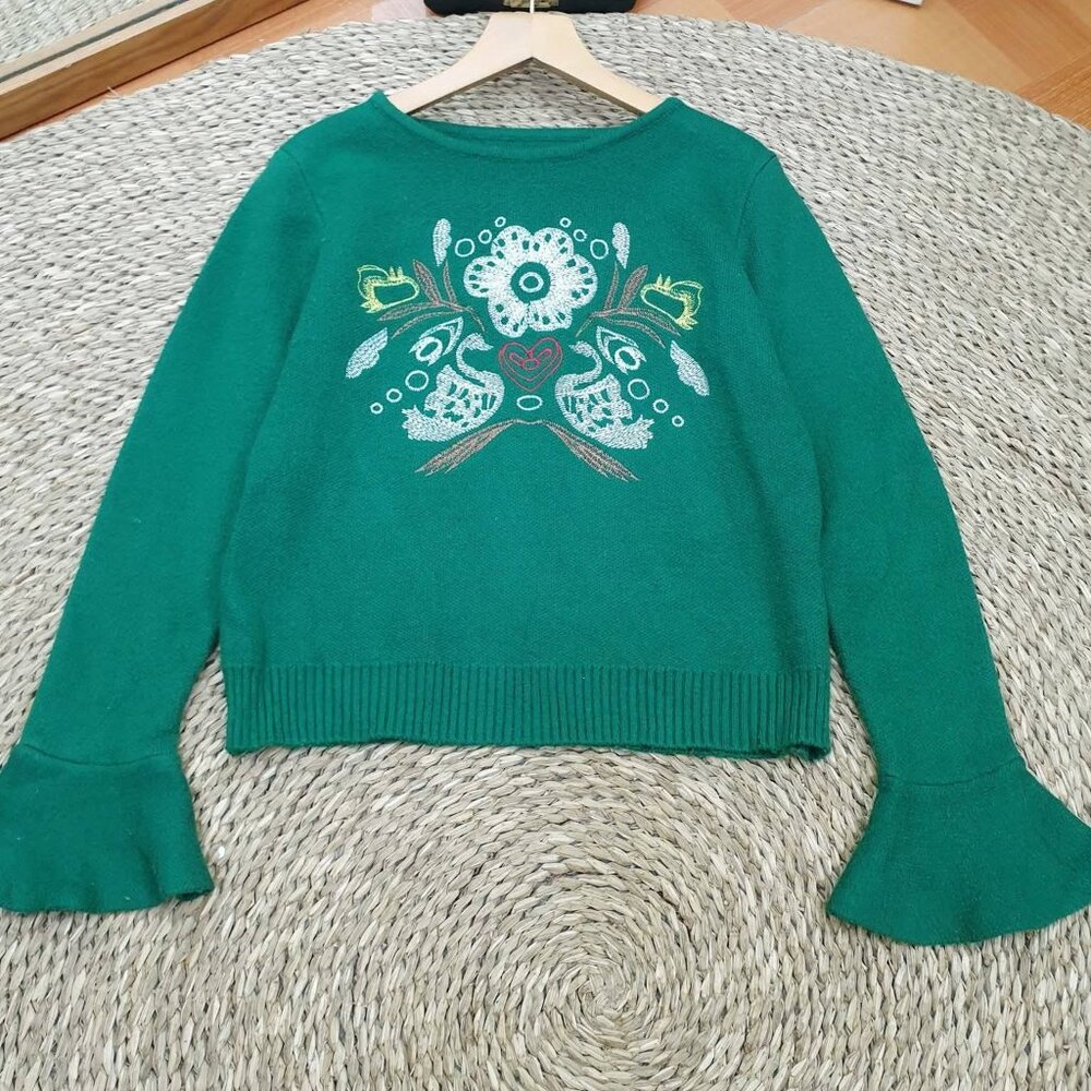 Emerald Green Embroidered Folk Art Swan Flare Sleeve Sweater